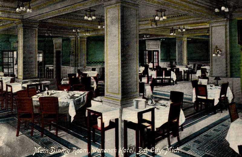 Wenonah Hotel - Vintage Postcard (newer photo)